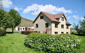 Cora'S House & Horses